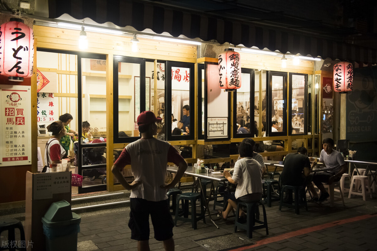 疫情一波未平一波又起,餐饮人怎么办?(图2) 疫情一波未平一波又起,餐饮人怎么办?学会这4招,转危为安